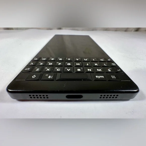 BlackBerry Key2 - Picture 2 of 6